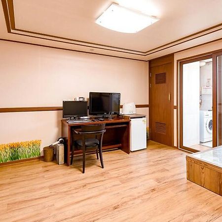 Hillstay Residence Hotel Gumi Extérieur photo