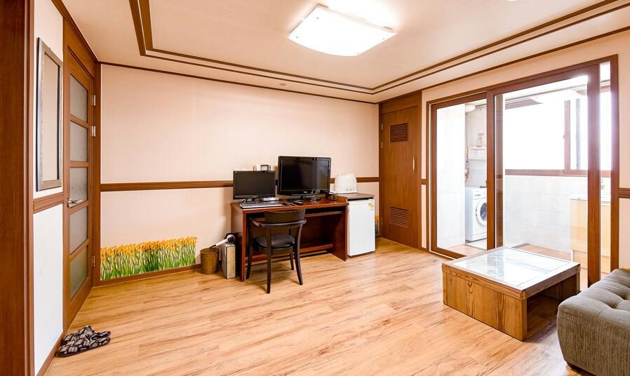 Hillstay Residence Hotel Gumi Extérieur photo