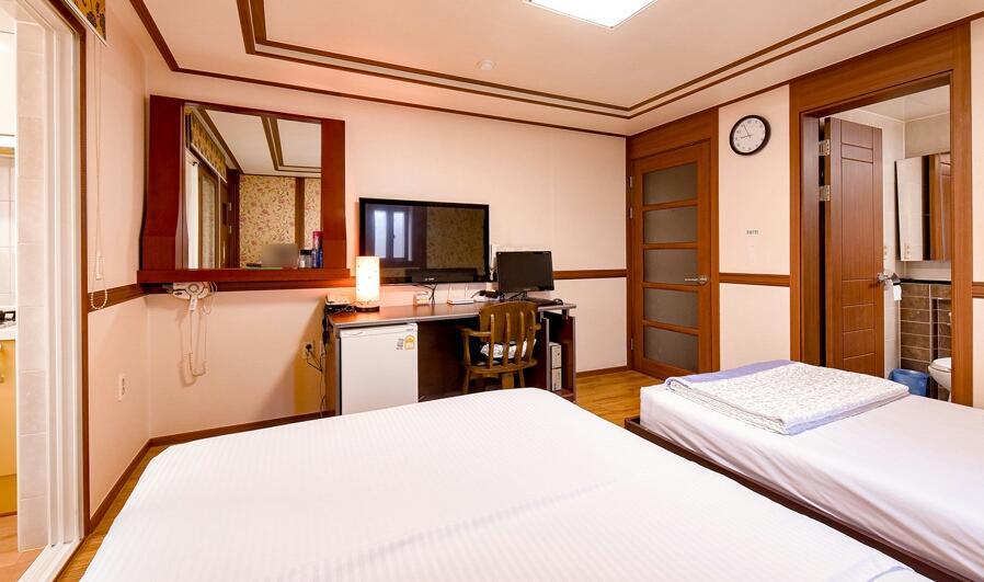 Hillstay Residence Hotel Gumi Extérieur photo